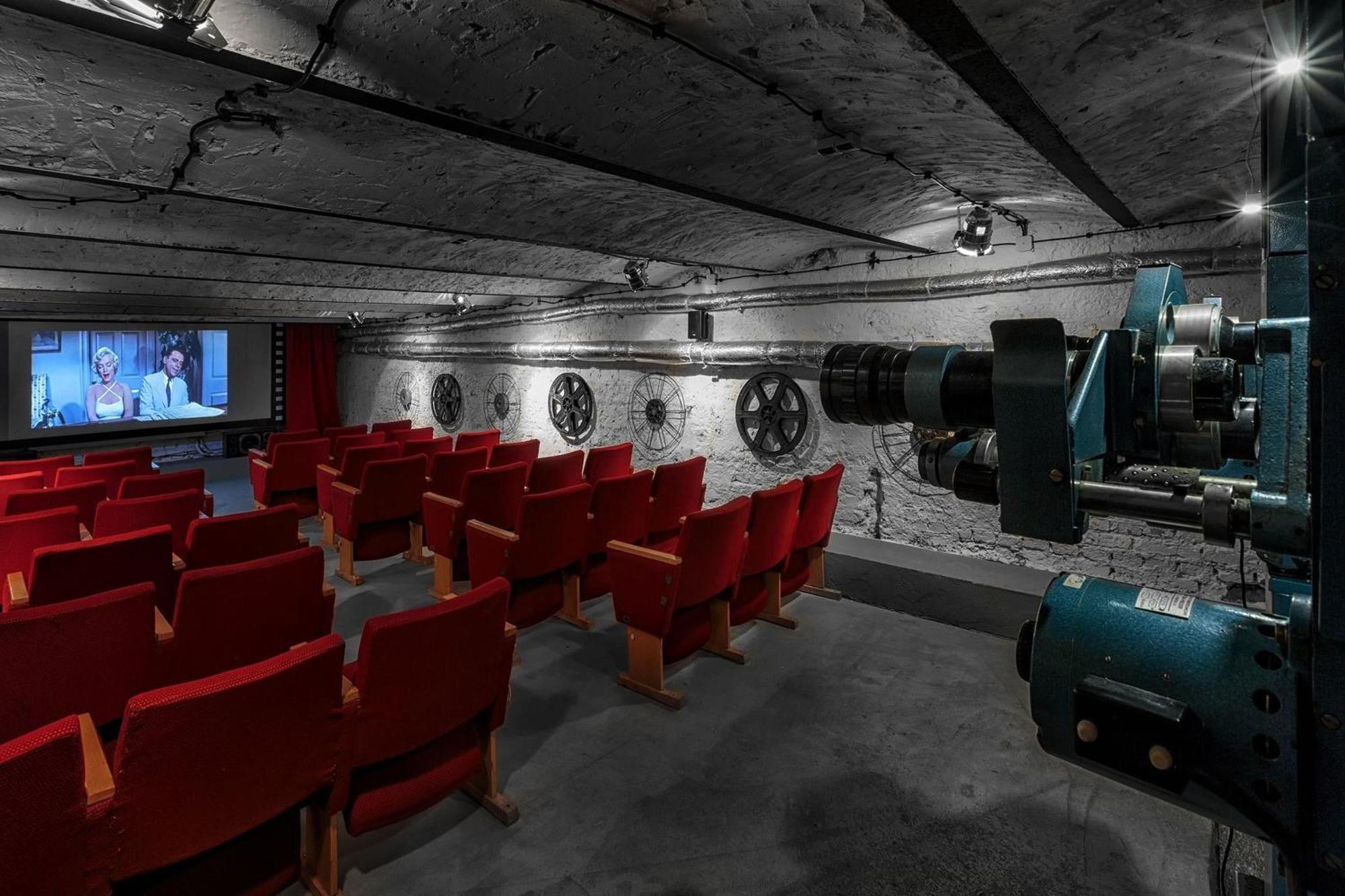 Cinema Rooms - Piotrkowska Lodz  Luaran gambar